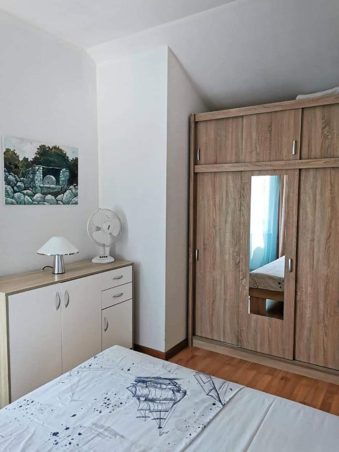 Apartman Dubravka 3 オレビック エクステリア 写真